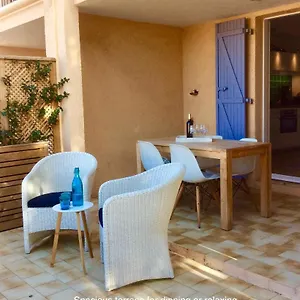 Petit Port Apartment