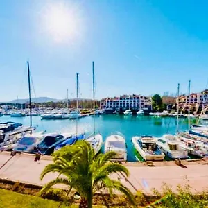 Appartement Petit Cocon Magnifique Vue Sur Marina Dans Le Golfe De Saint Tropez, Cogolin